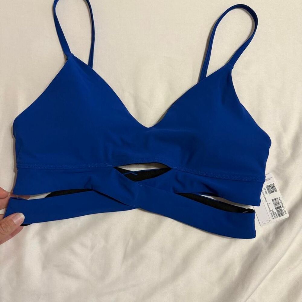 Lululemon Women's Blue Bra